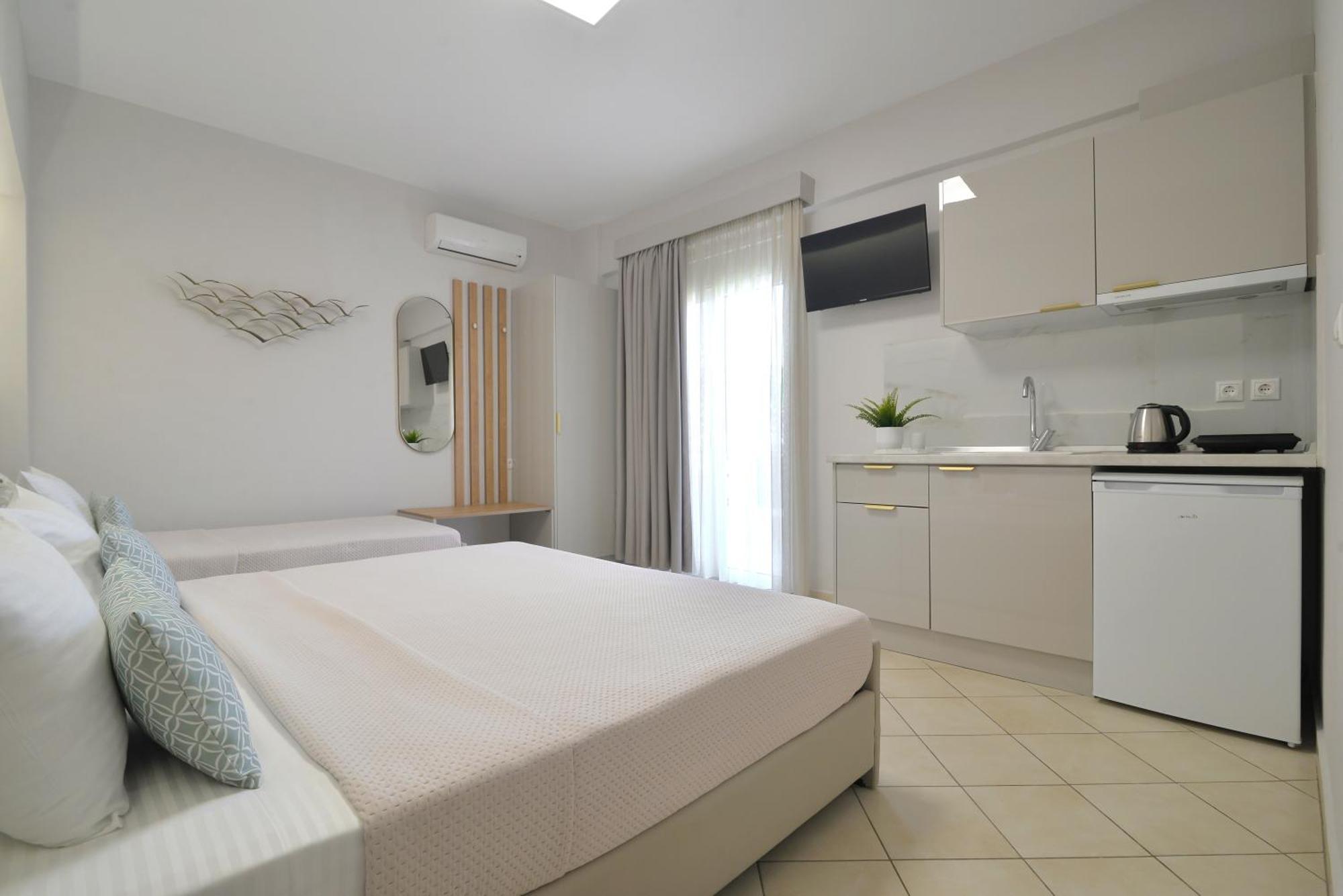Irida Apartments Лептокария Экстерьер фото