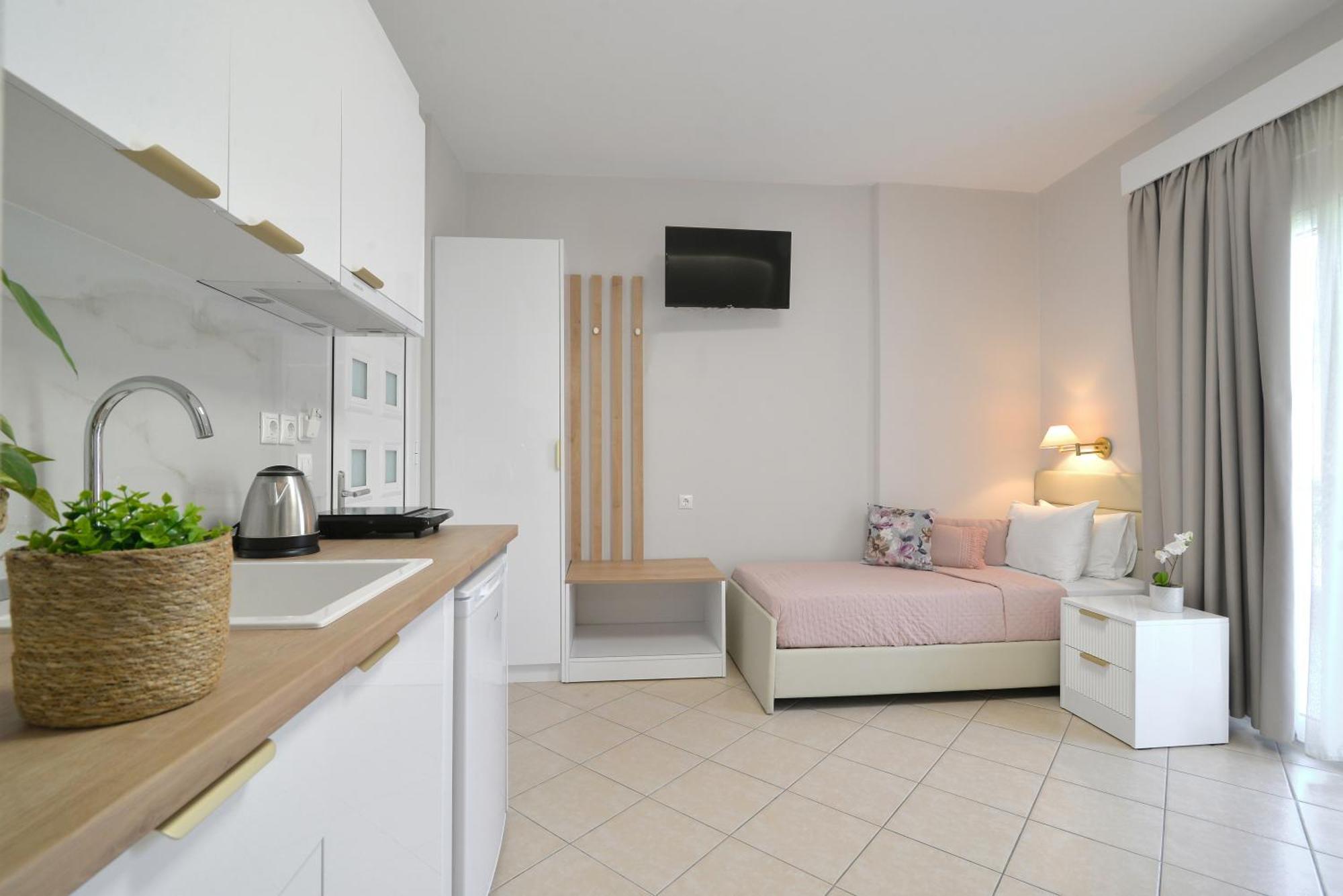 Irida Apartments Лептокария Экстерьер фото