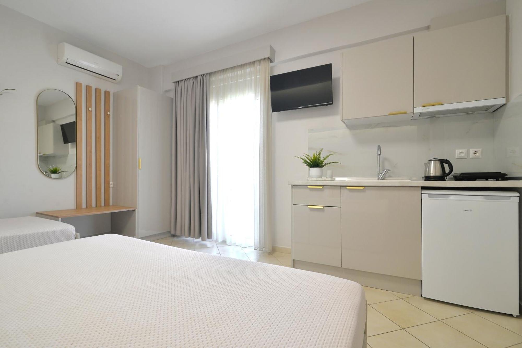 Irida Apartments Лептокария Экстерьер фото